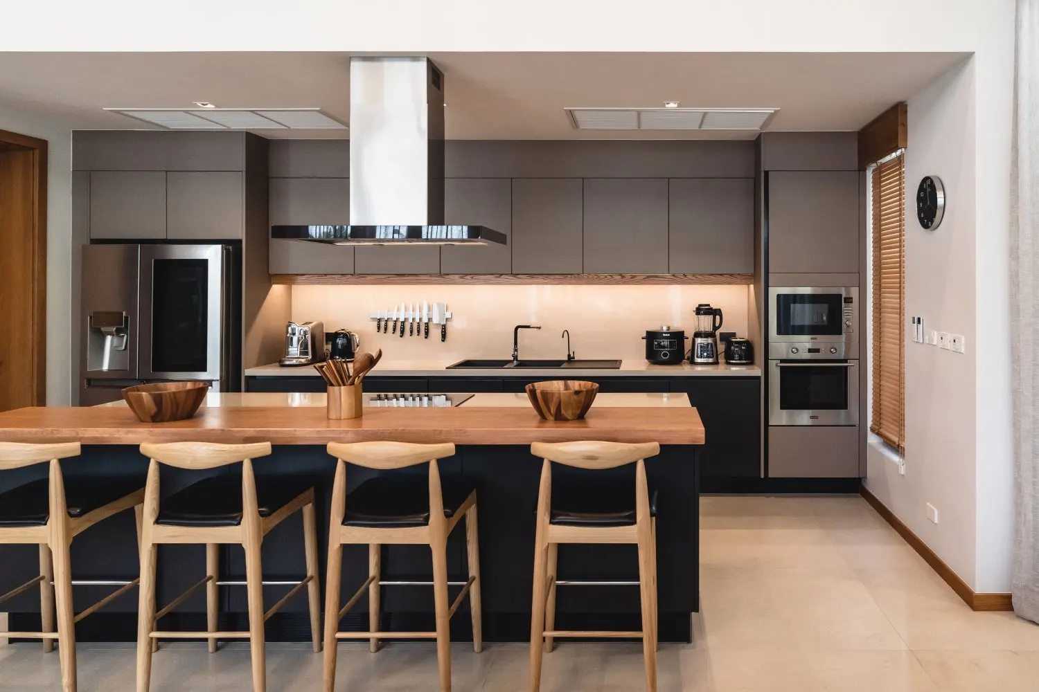 Property image - full photo 11