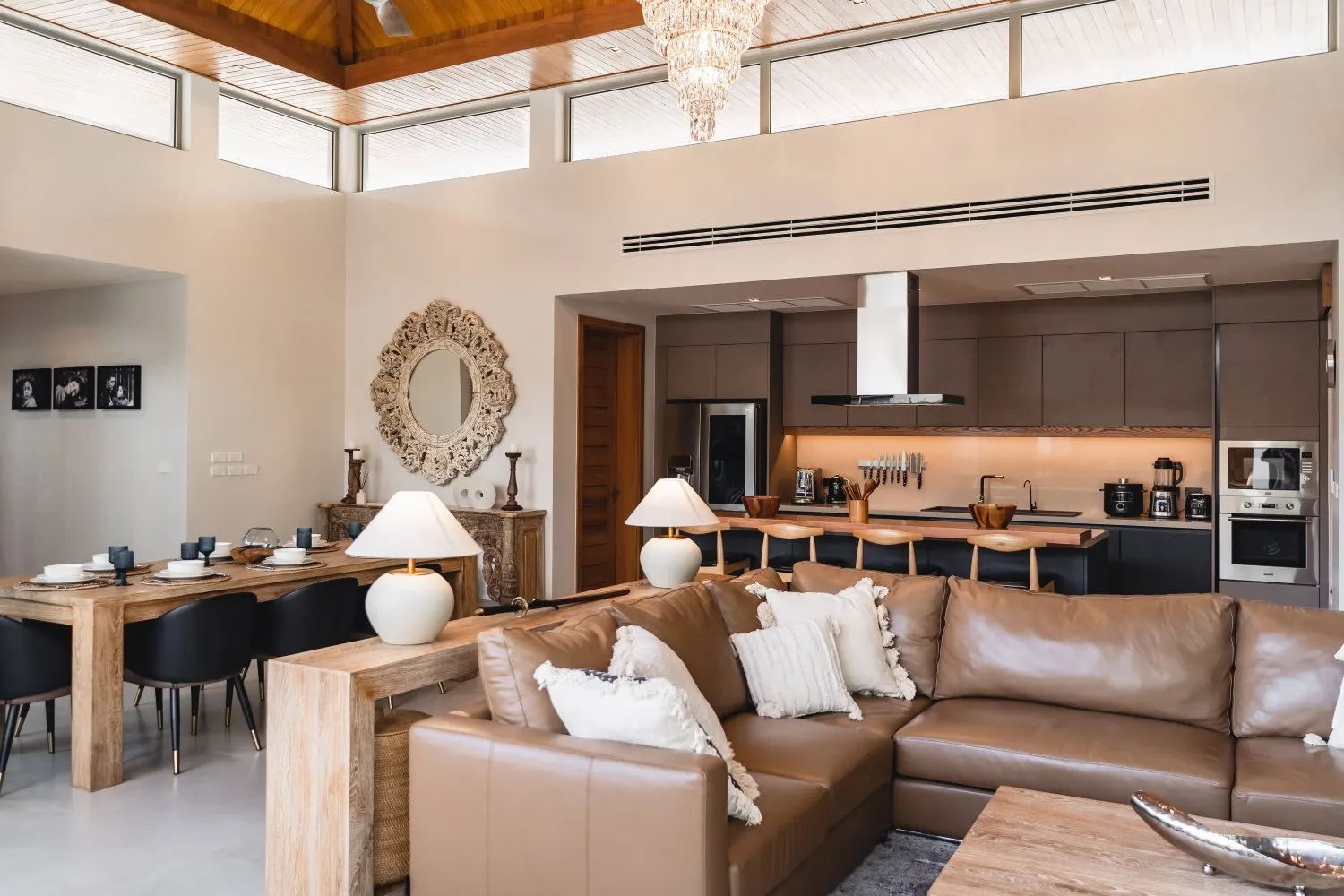 Property image - full photo 4