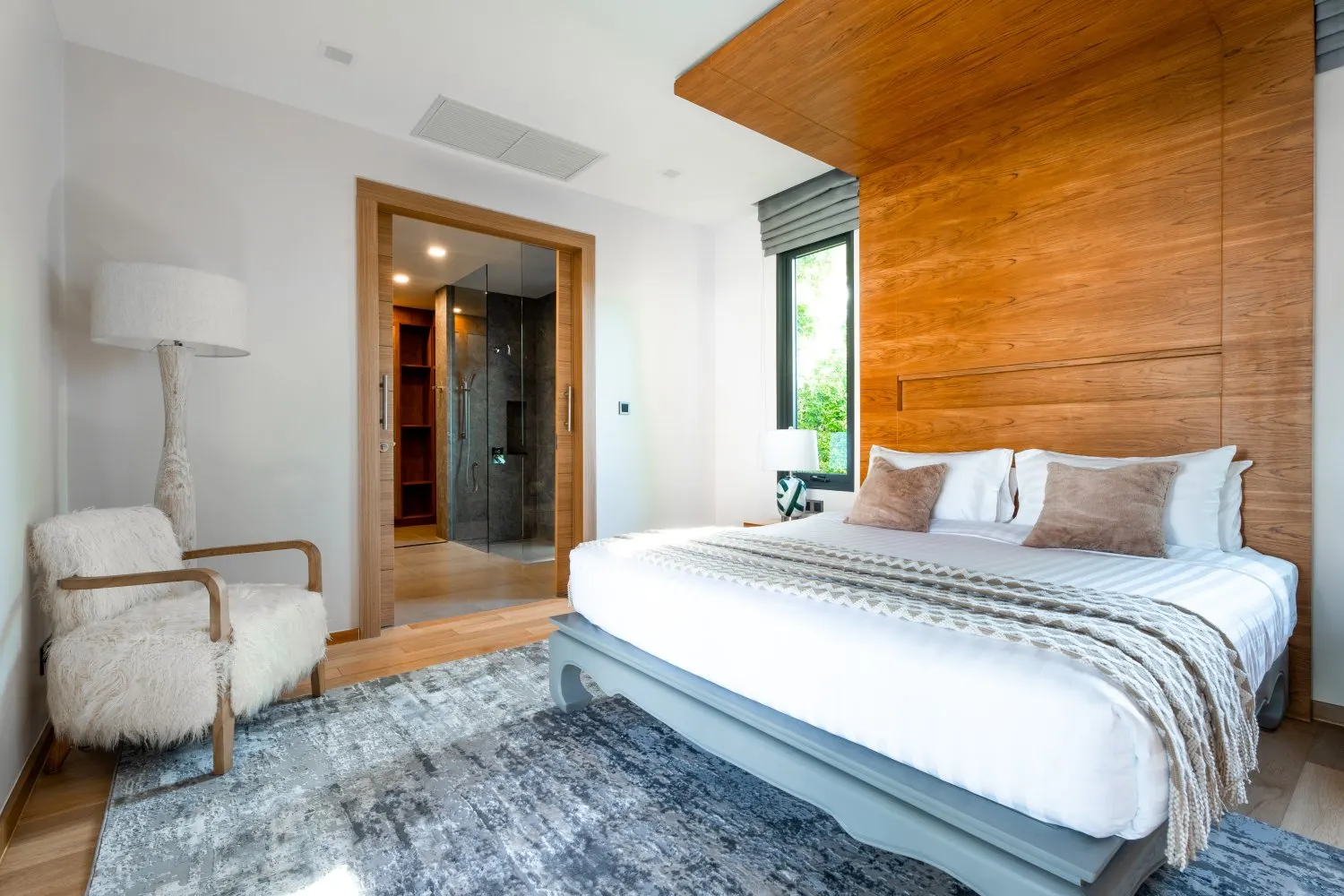 Property image - full photo 16