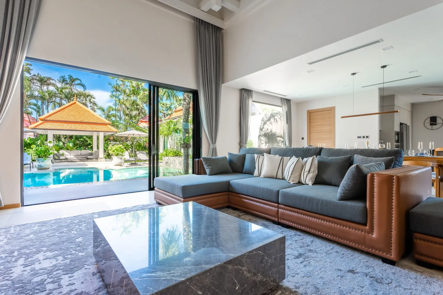 Property image - full photo 3