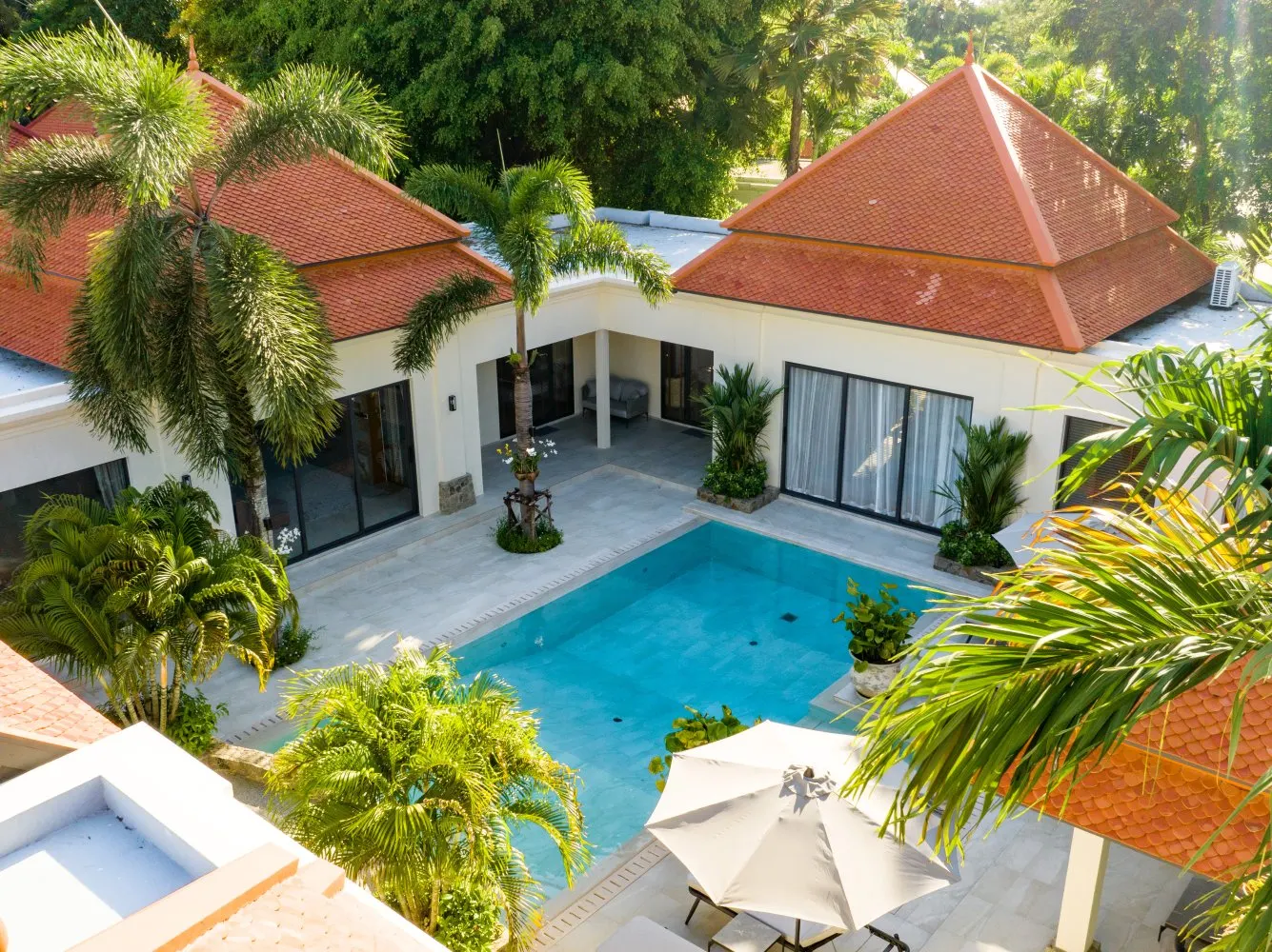 Property image - full photo 1