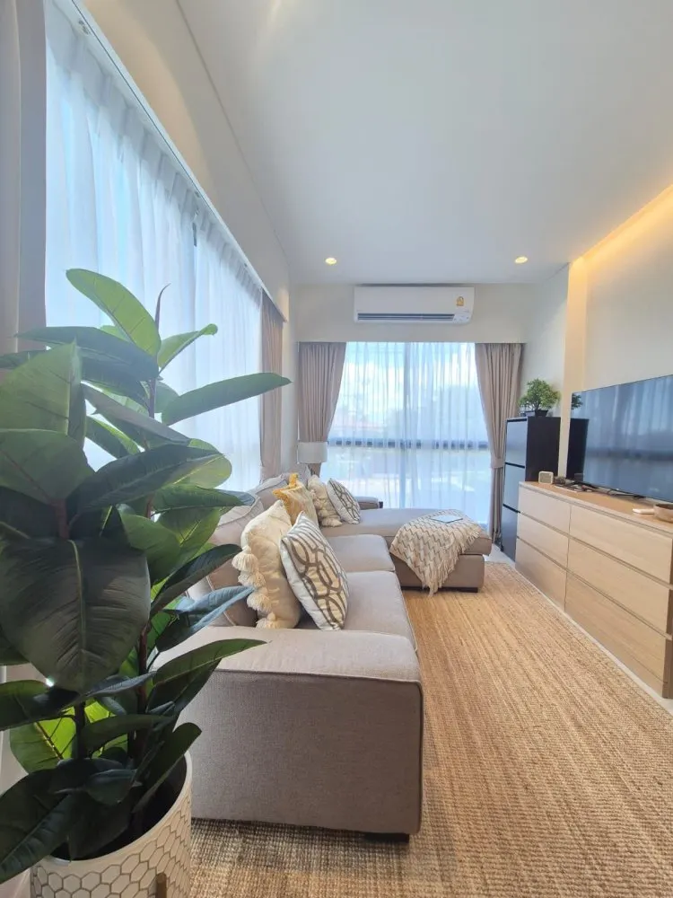 Property image - full photo 3