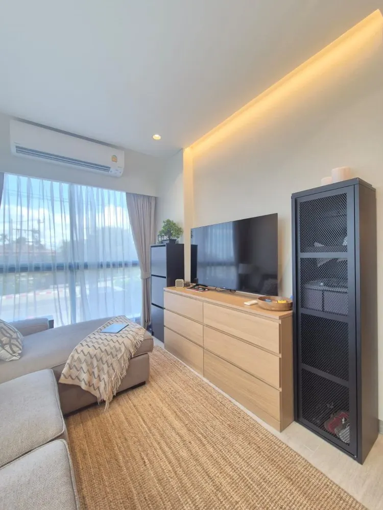 Property image - full photo 2