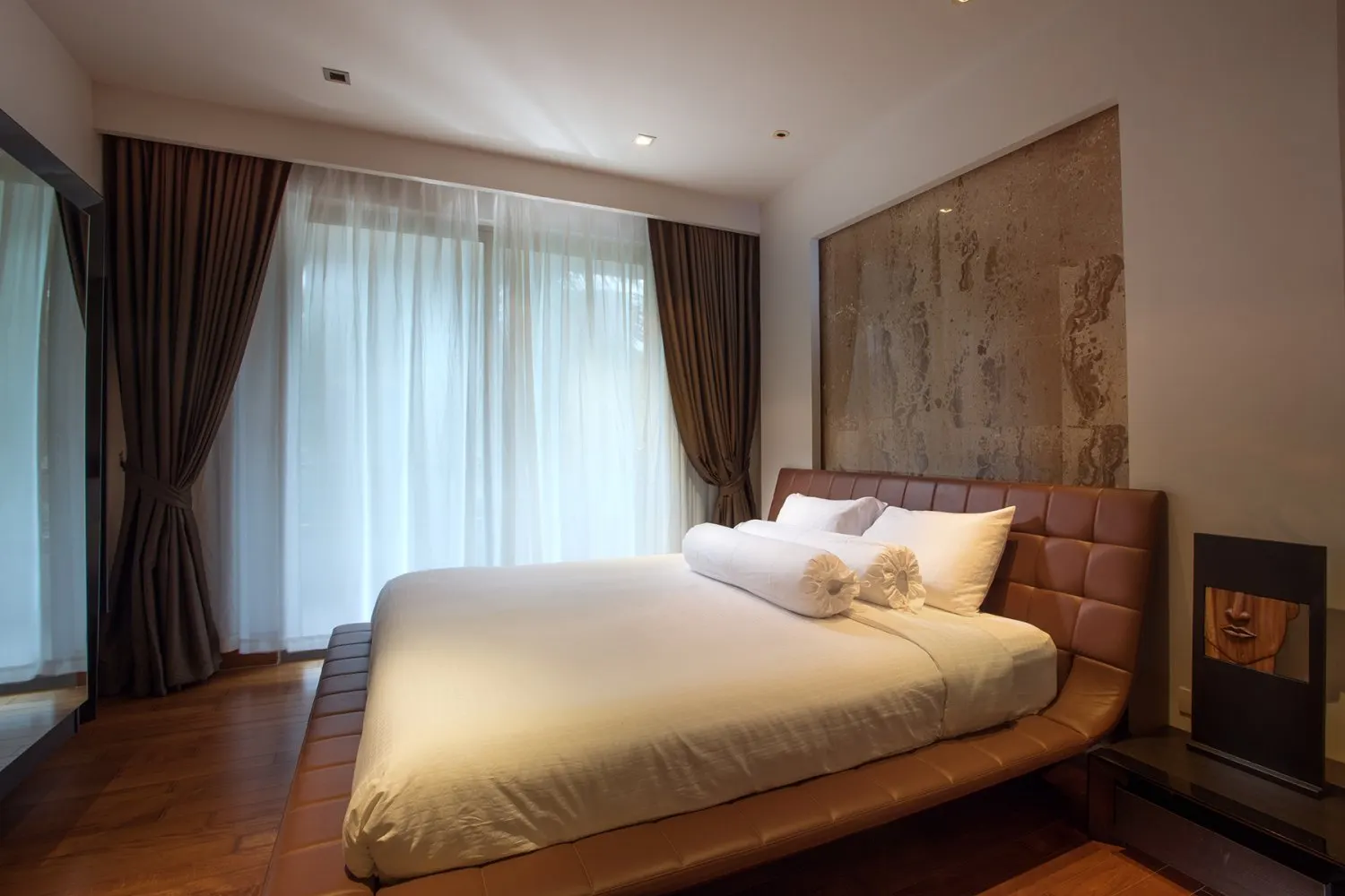 Property image - full photo 5