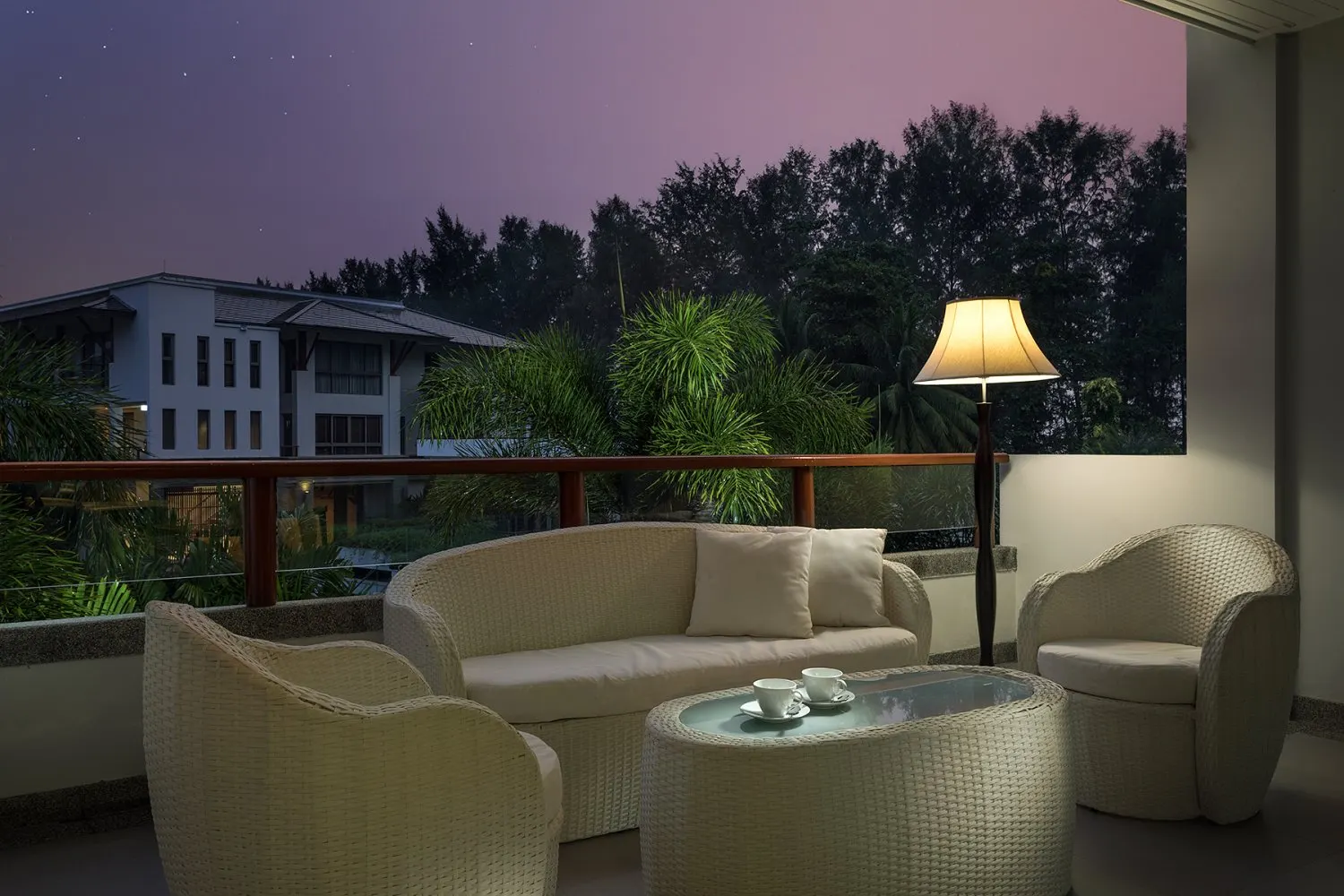 Property image - full photo 3
