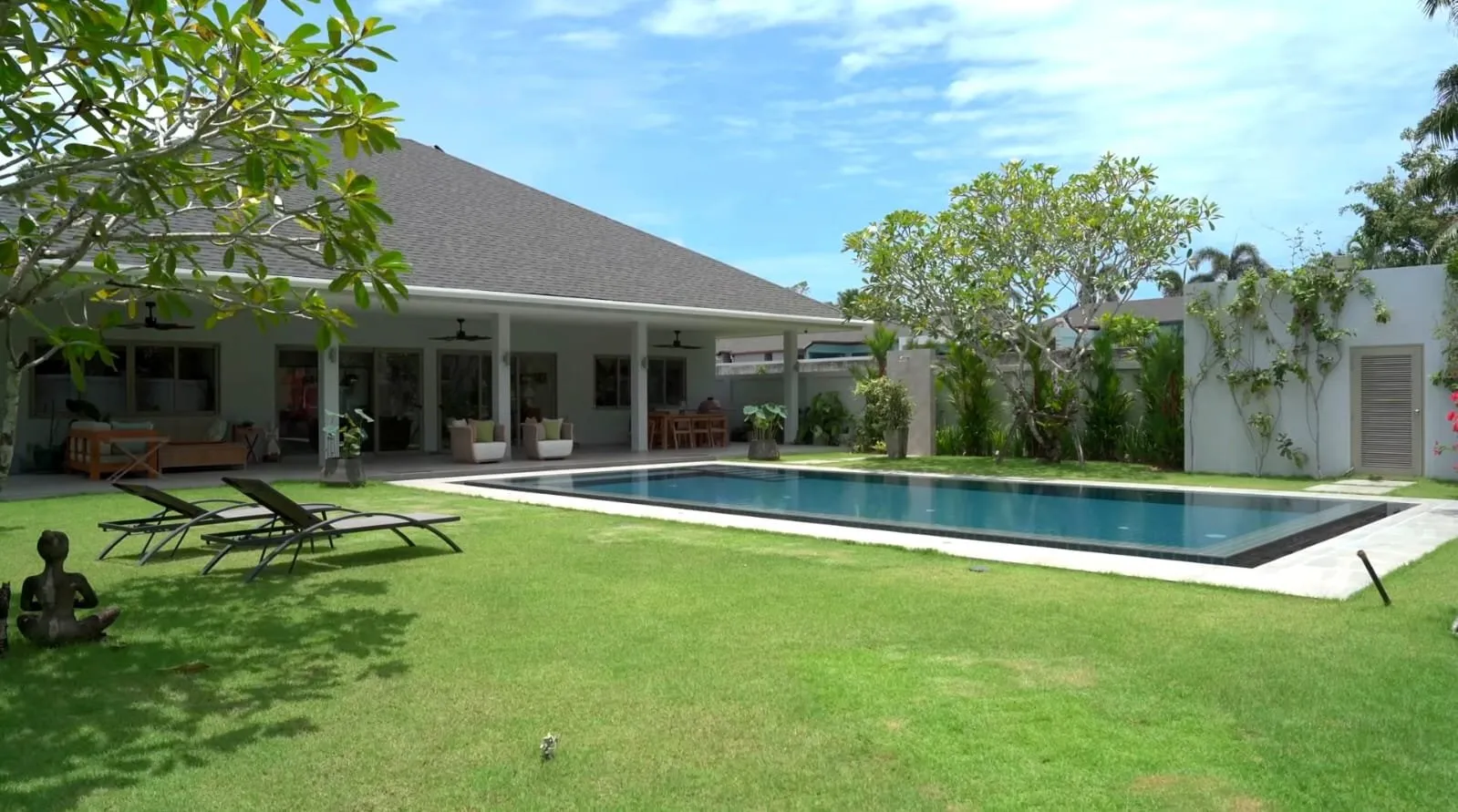Property image - full photo 1