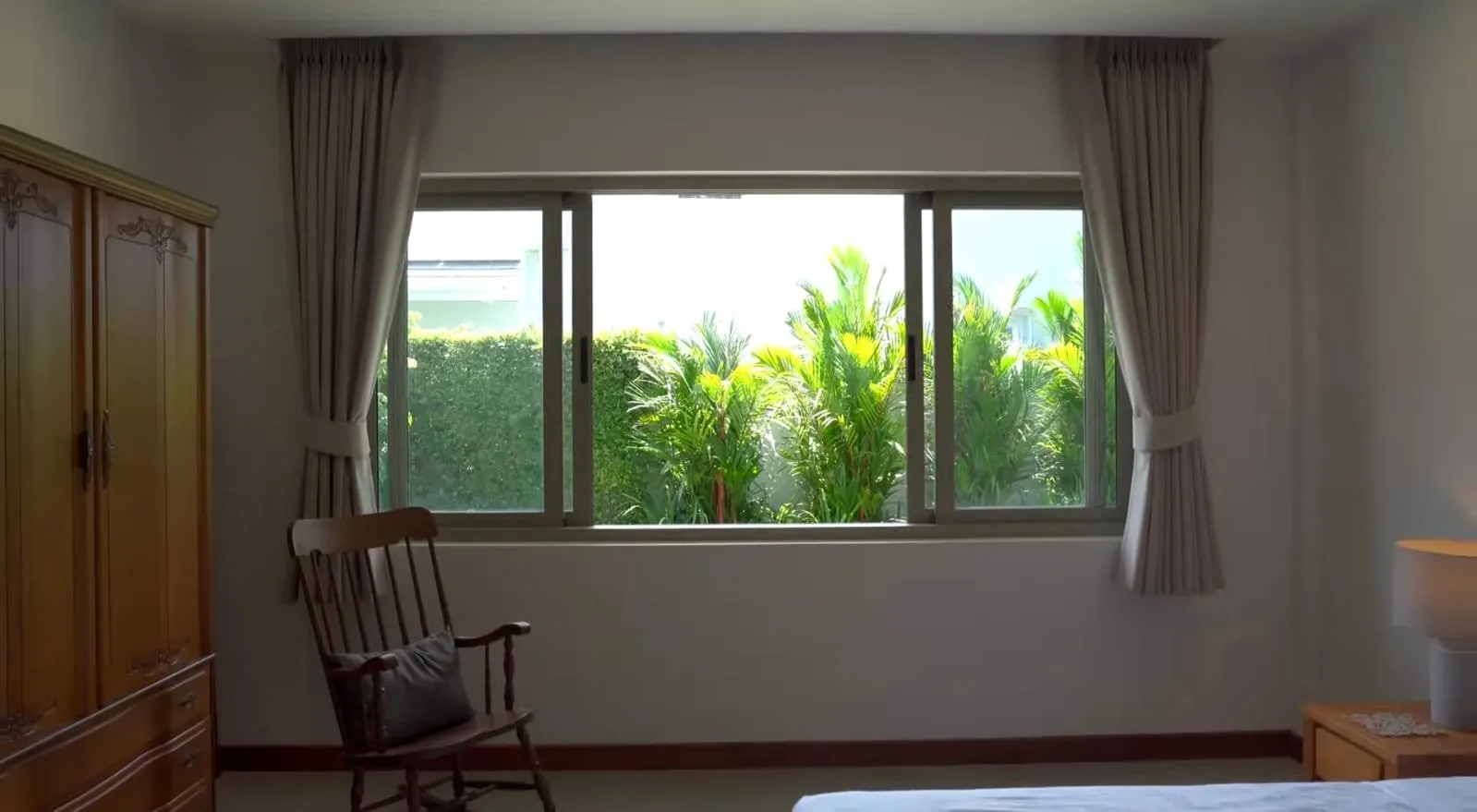 Property image - full photo 13