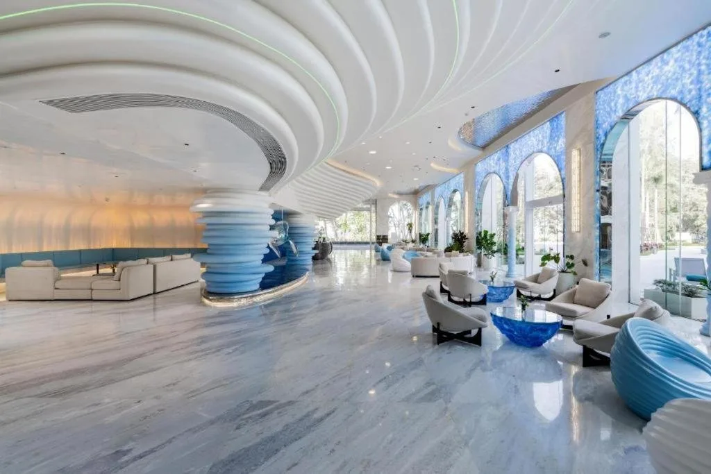 Property image - full photo 2