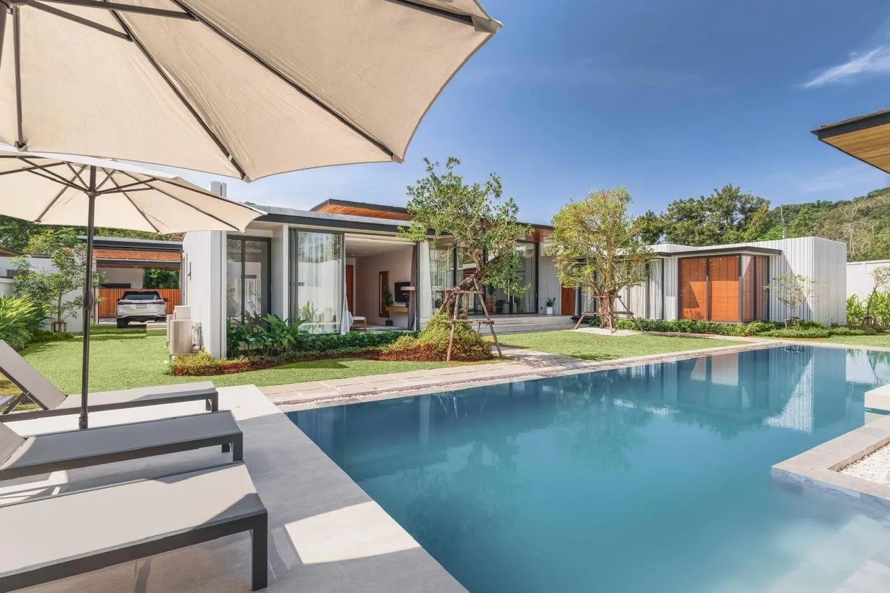 Property image - full photo 2