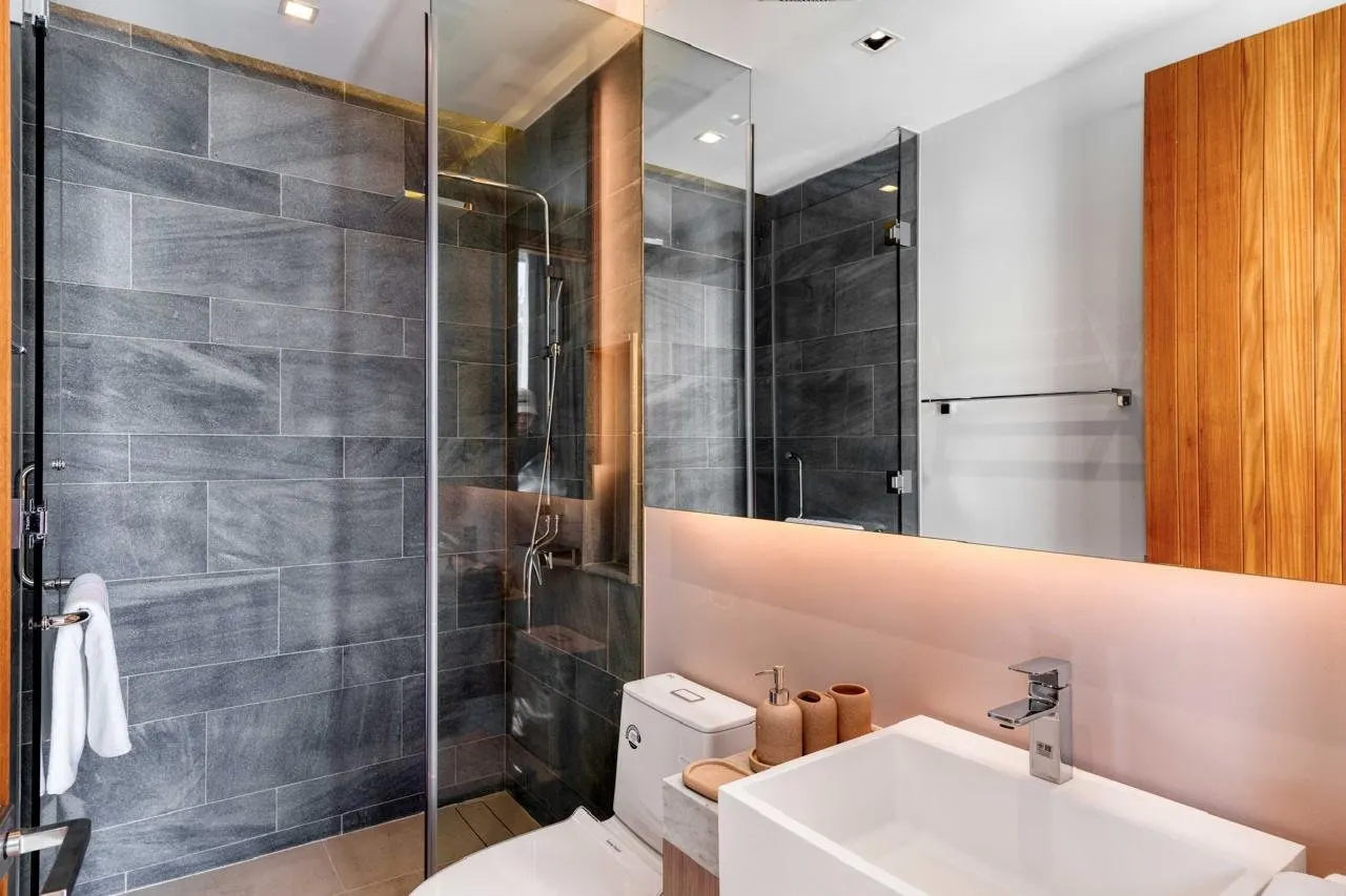 Property image - full photo 22