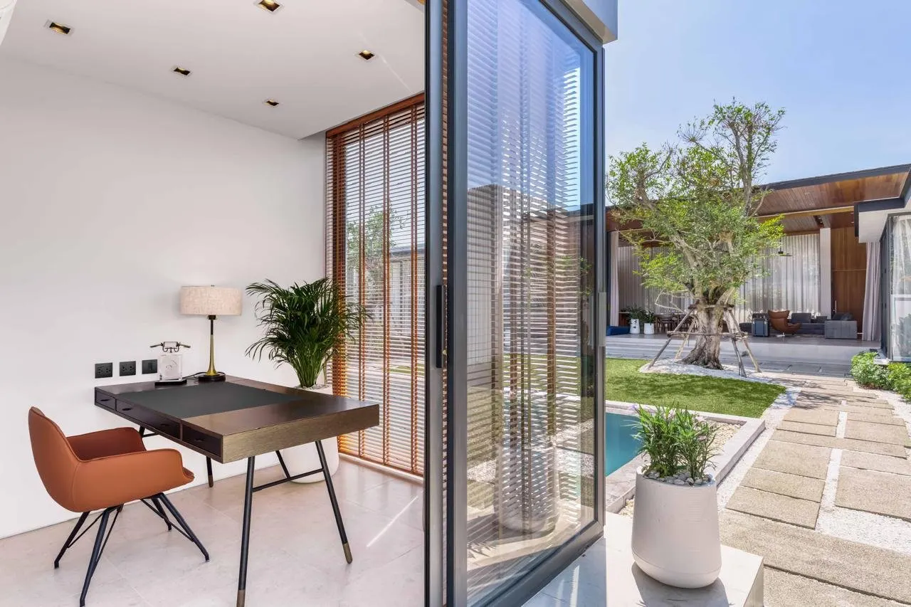 Property image - full photo 18