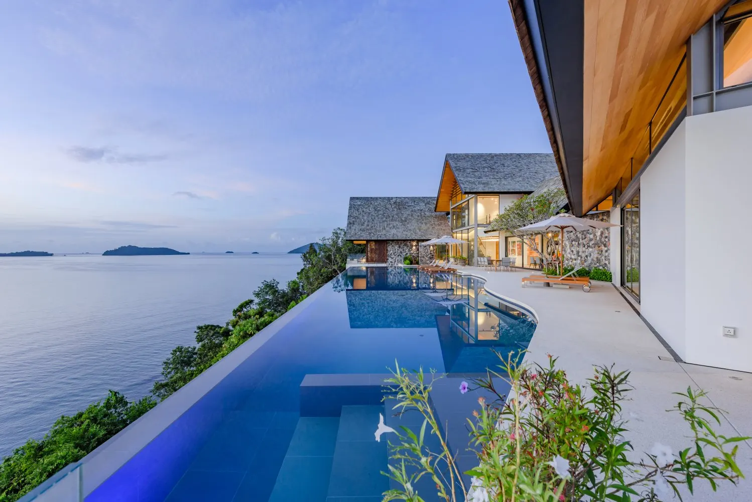 Property image - full photo 42