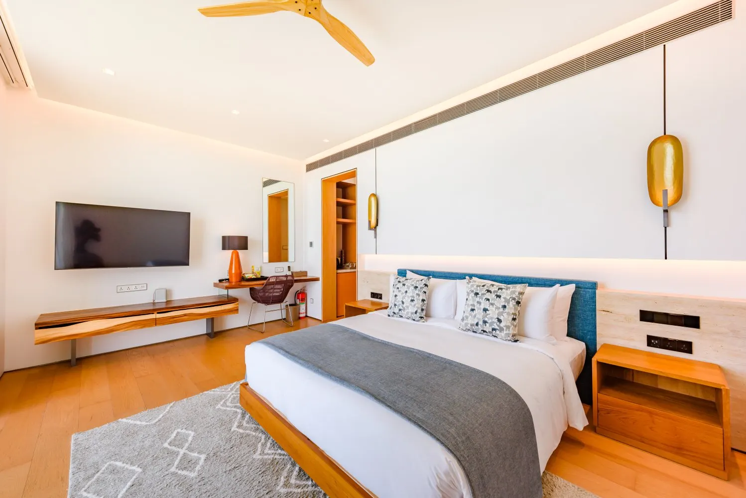 Property image - full photo 27