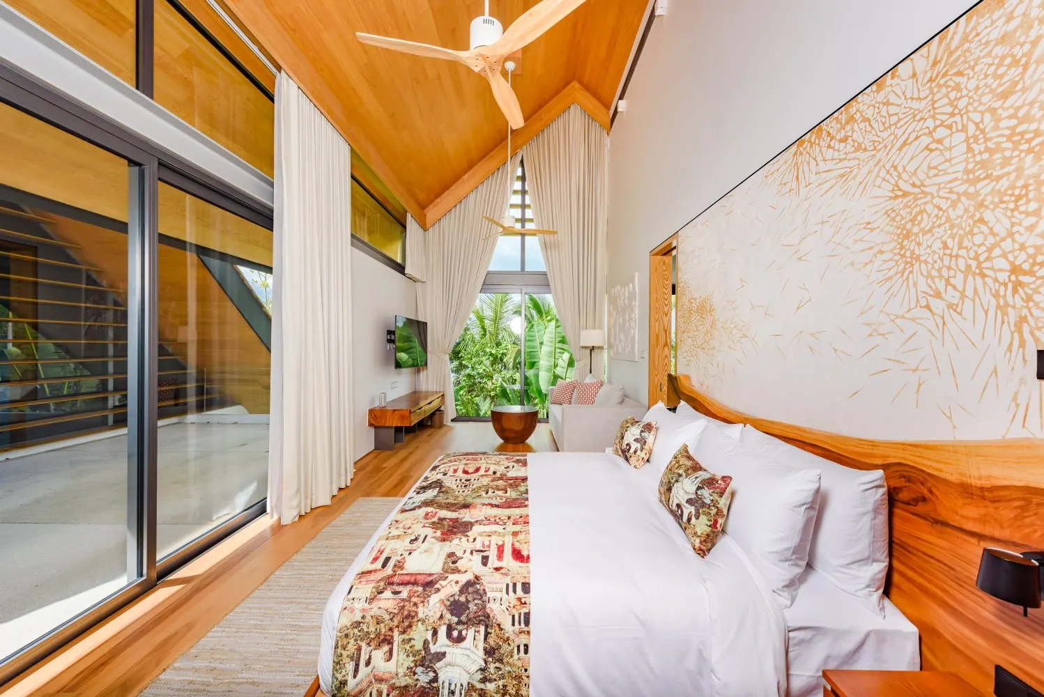 Property image - full photo 32