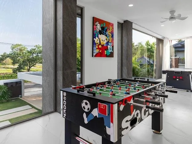 Property image - full photo 32