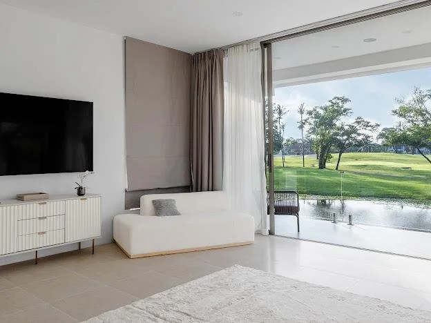 Property image - full photo 23