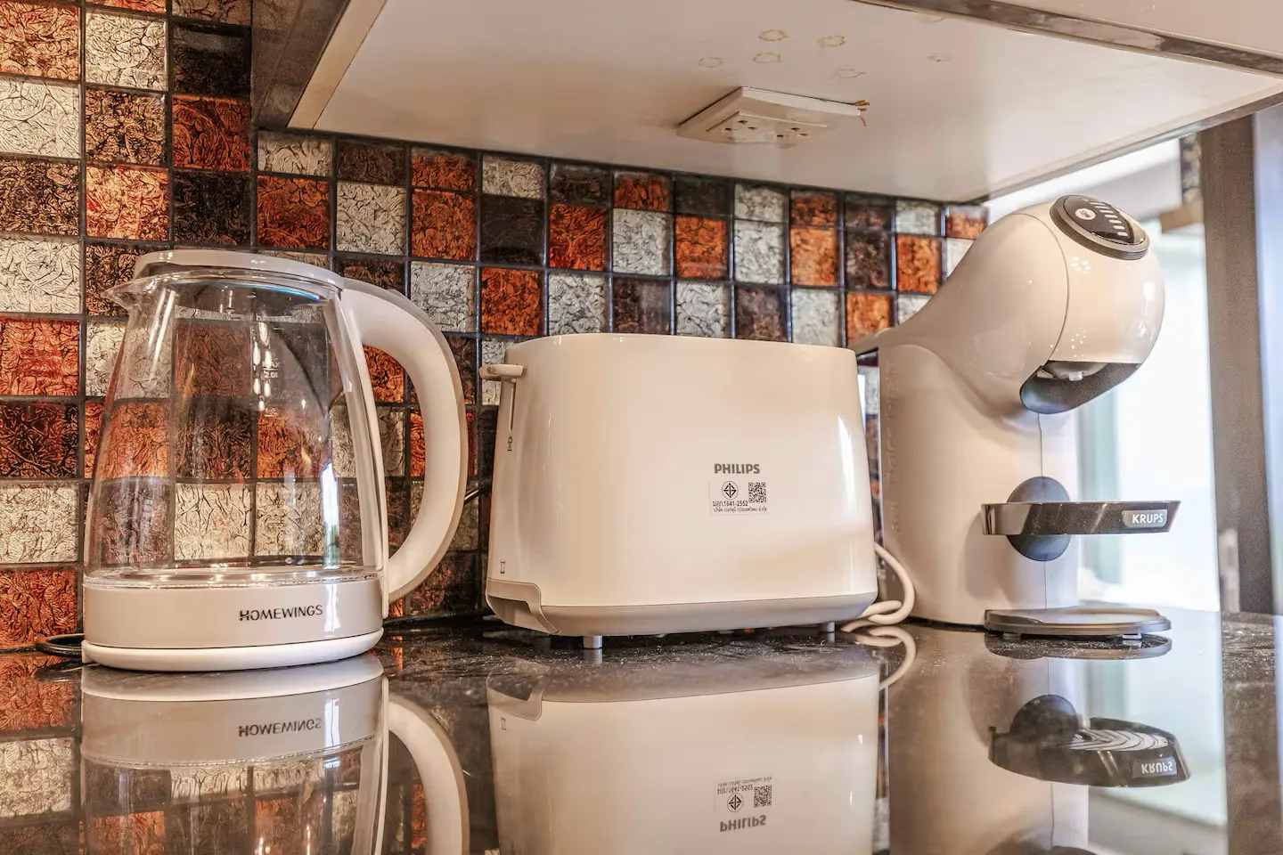 Property image - full photo 11