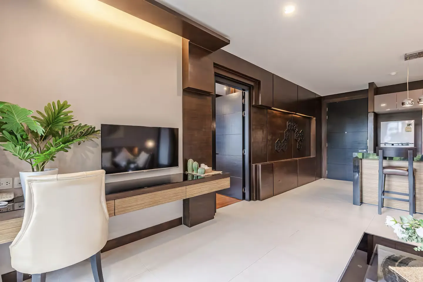 Property image - full photo 12