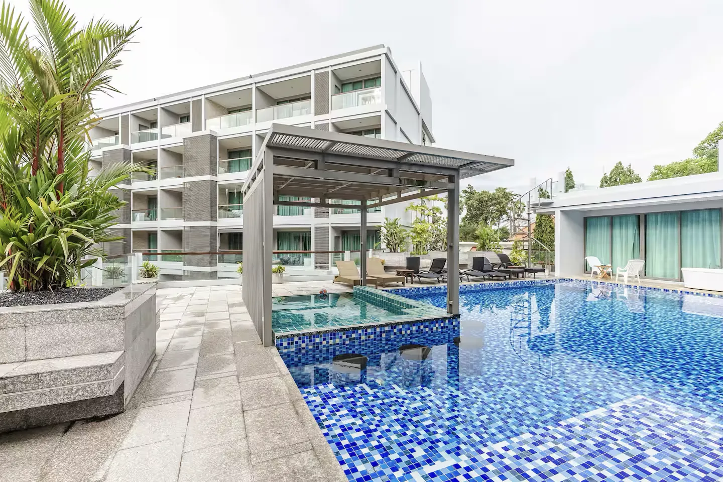 Property image - full photo 10