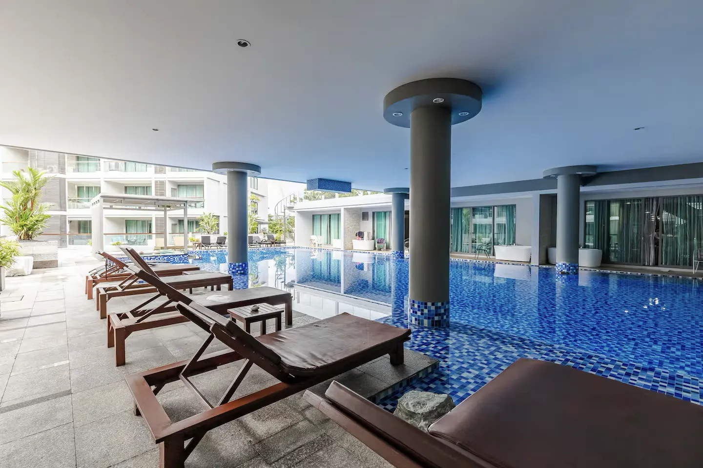 Property image - full photo 15