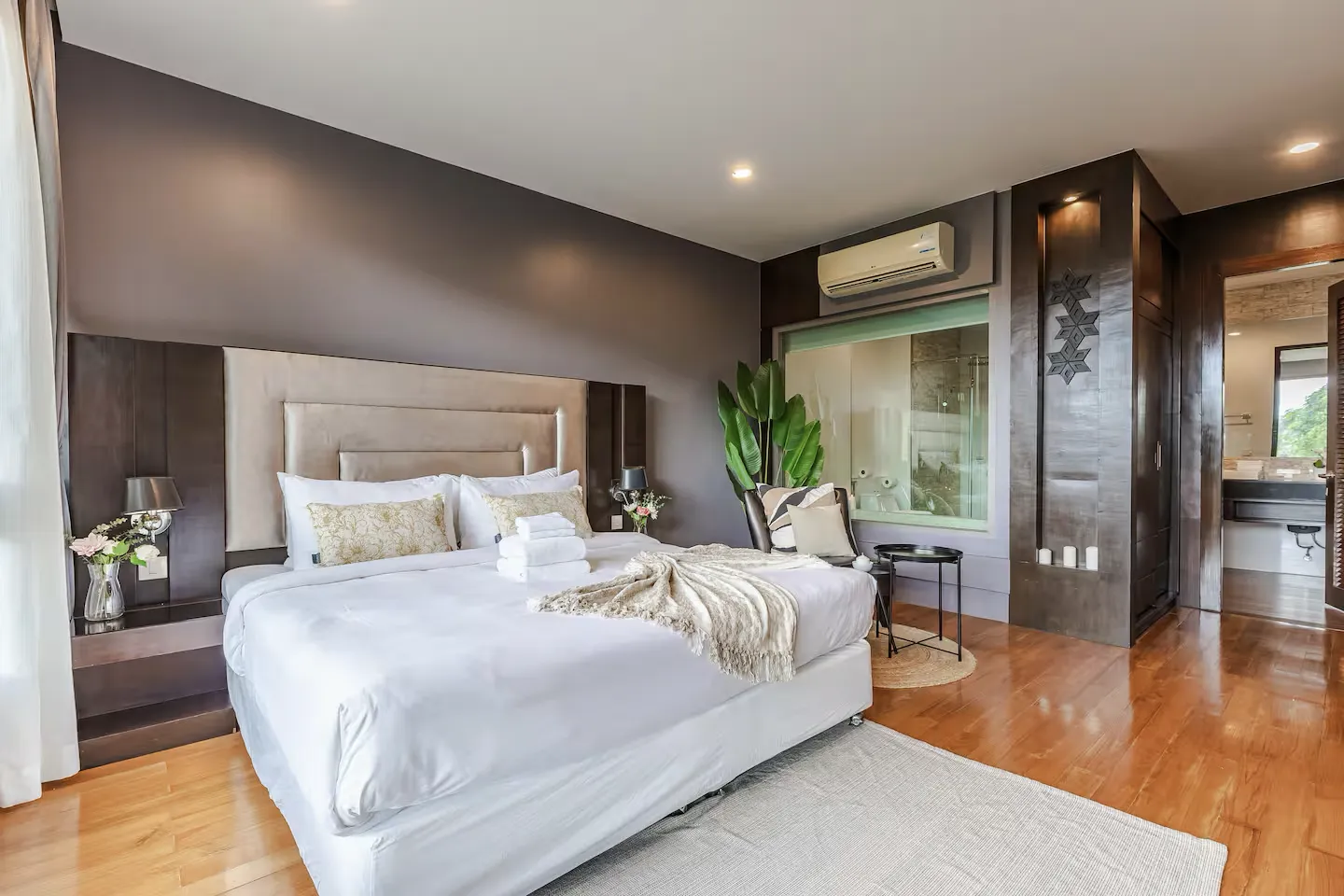 Property image - full photo 25