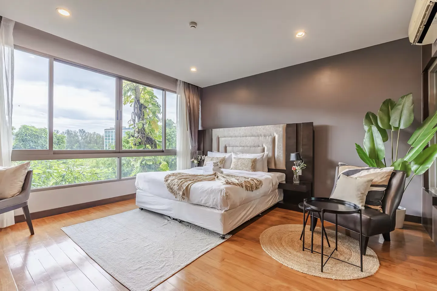 Property image - full photo 19