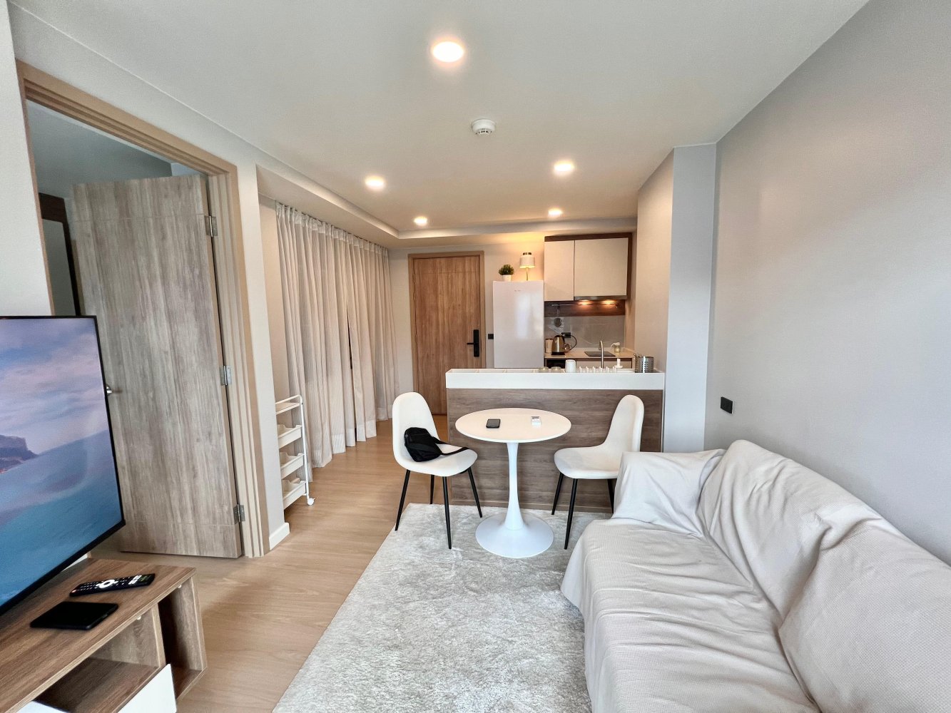 Property image - full photo 8