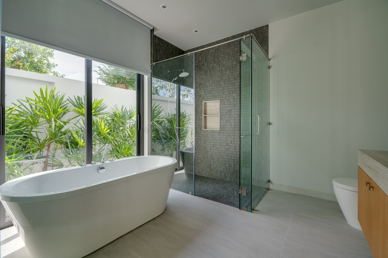 Property image - full photo 12