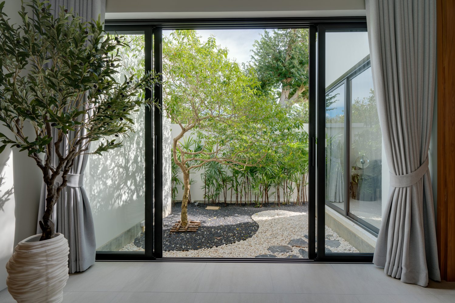 Property image - full photo 7