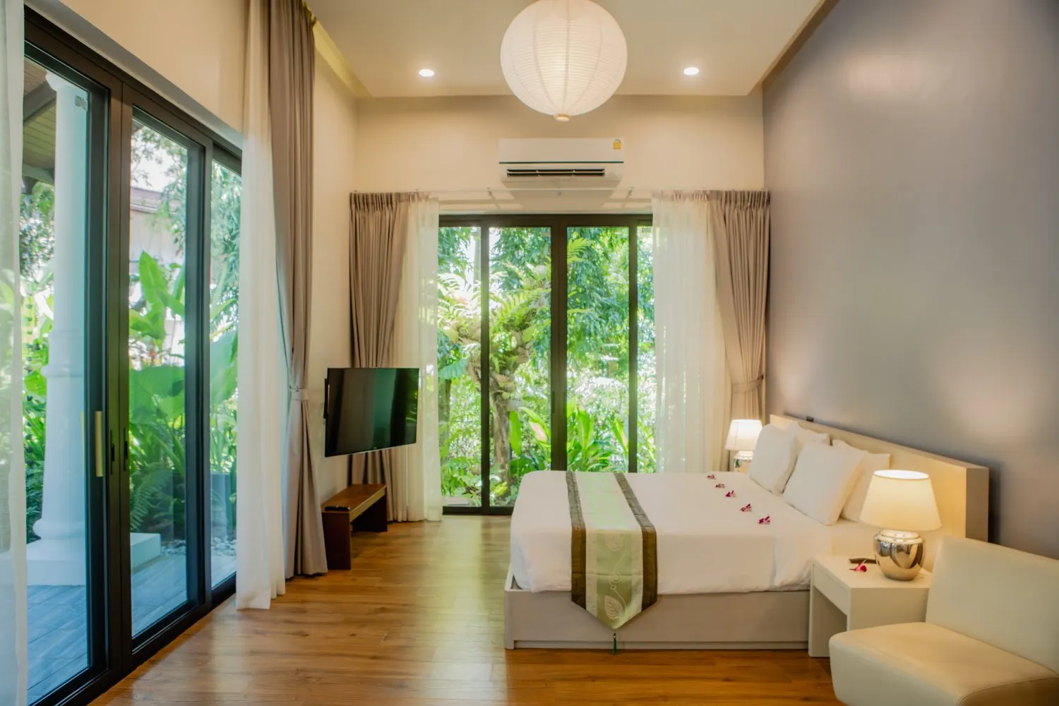 Property image - full photo 26
