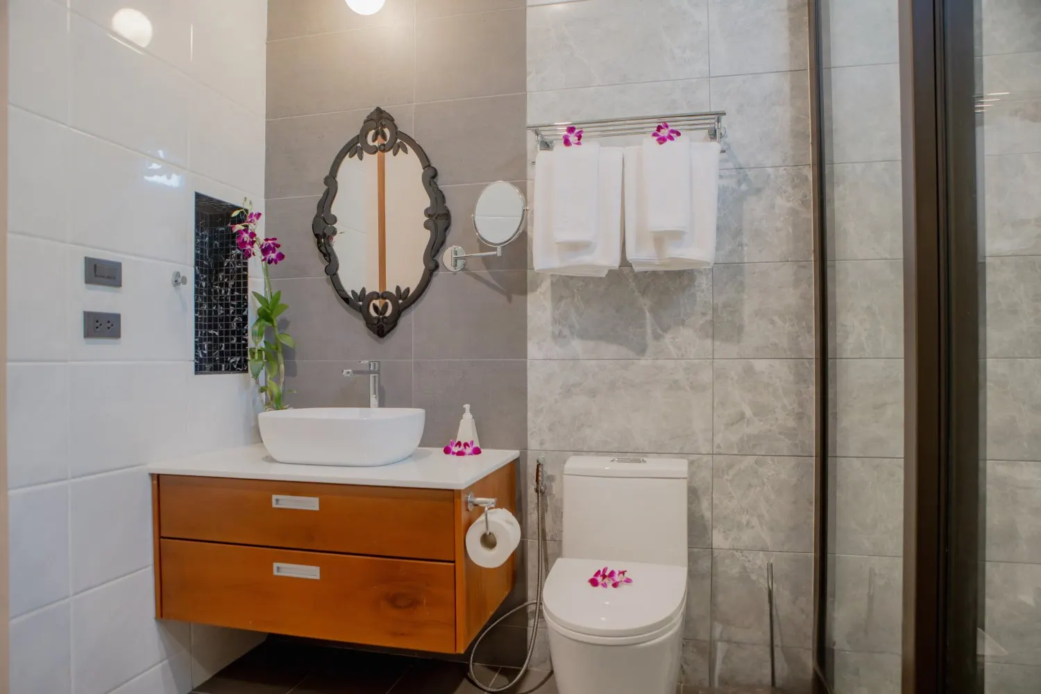 Property image - full photo 27
