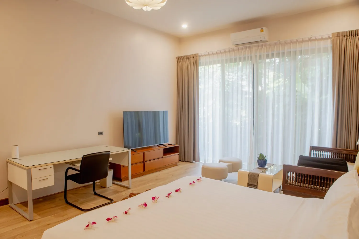 Property image - full photo 29