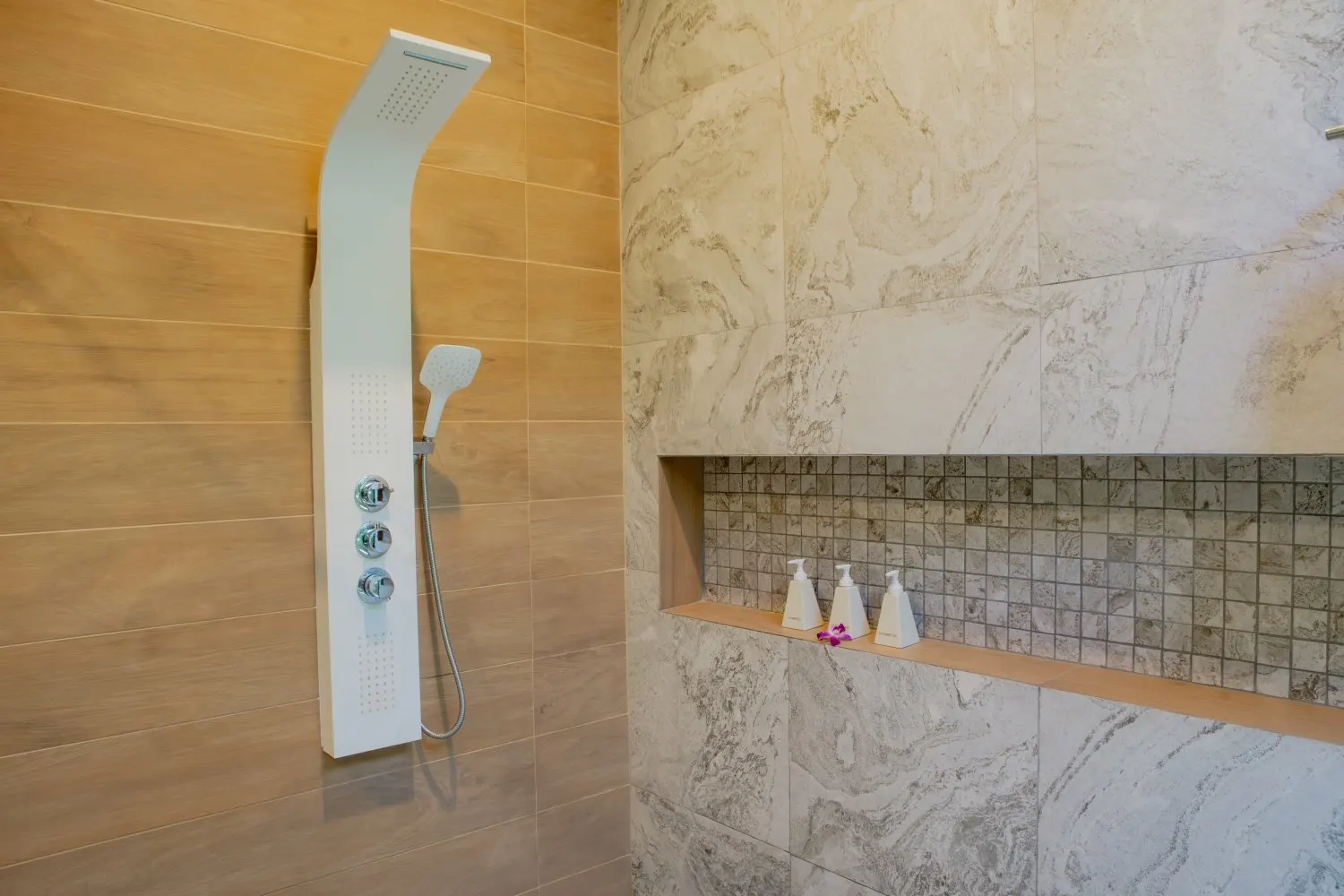 Property image - full photo 37