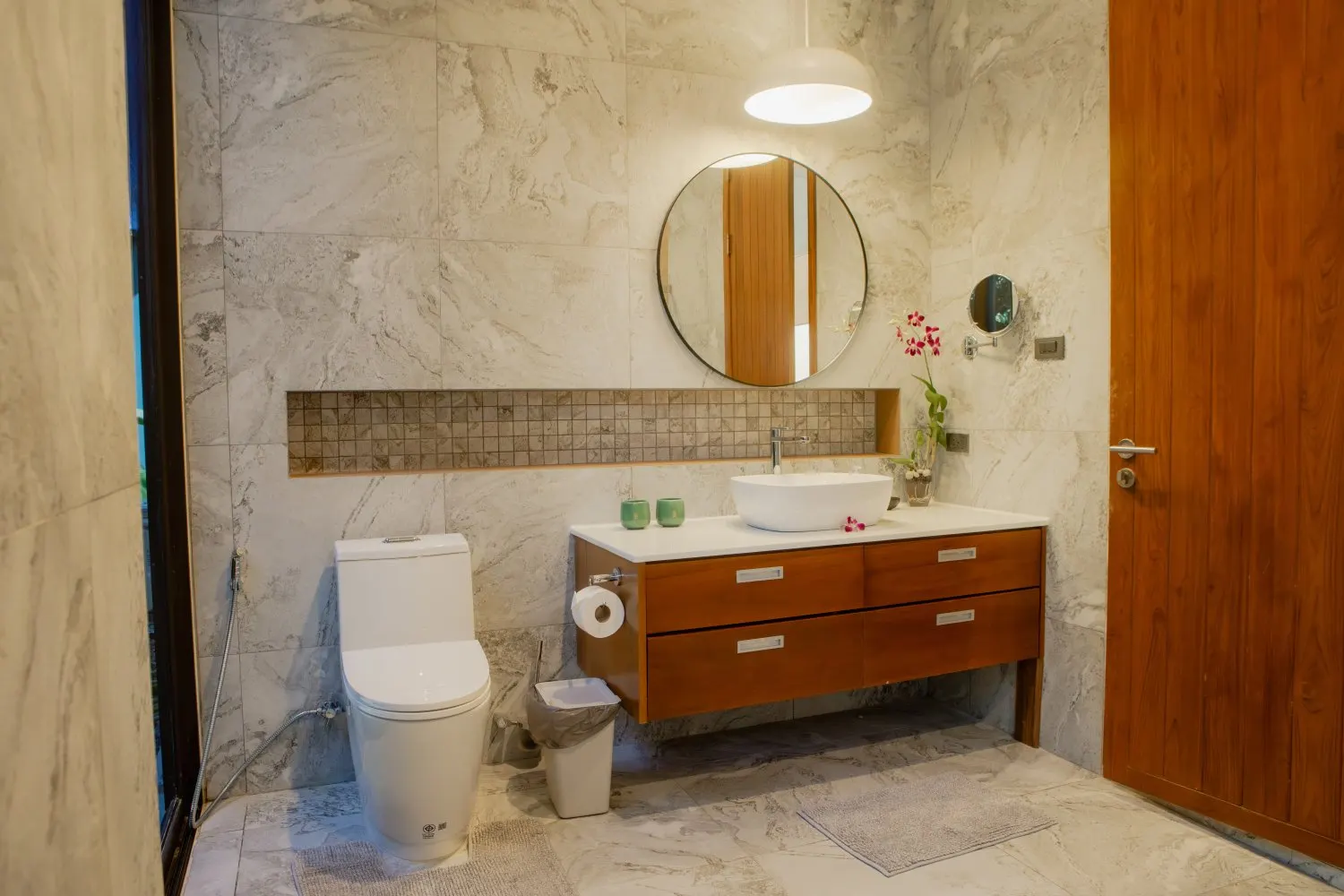 Property image - full photo 38