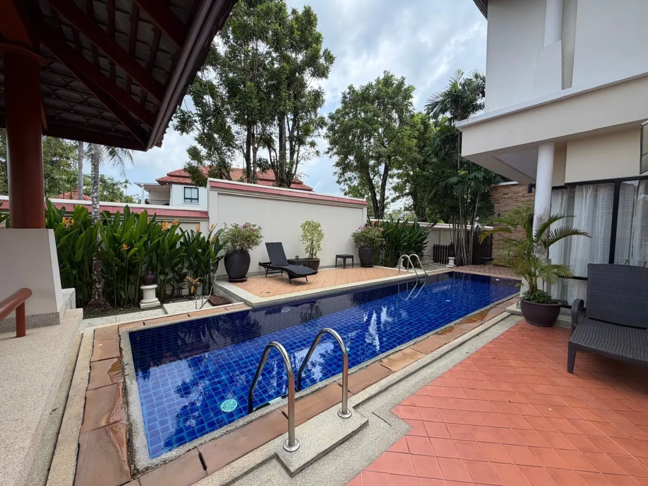 Property image - full photo 2