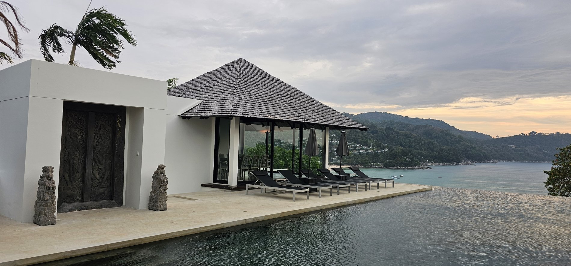 Property image - full photo 4