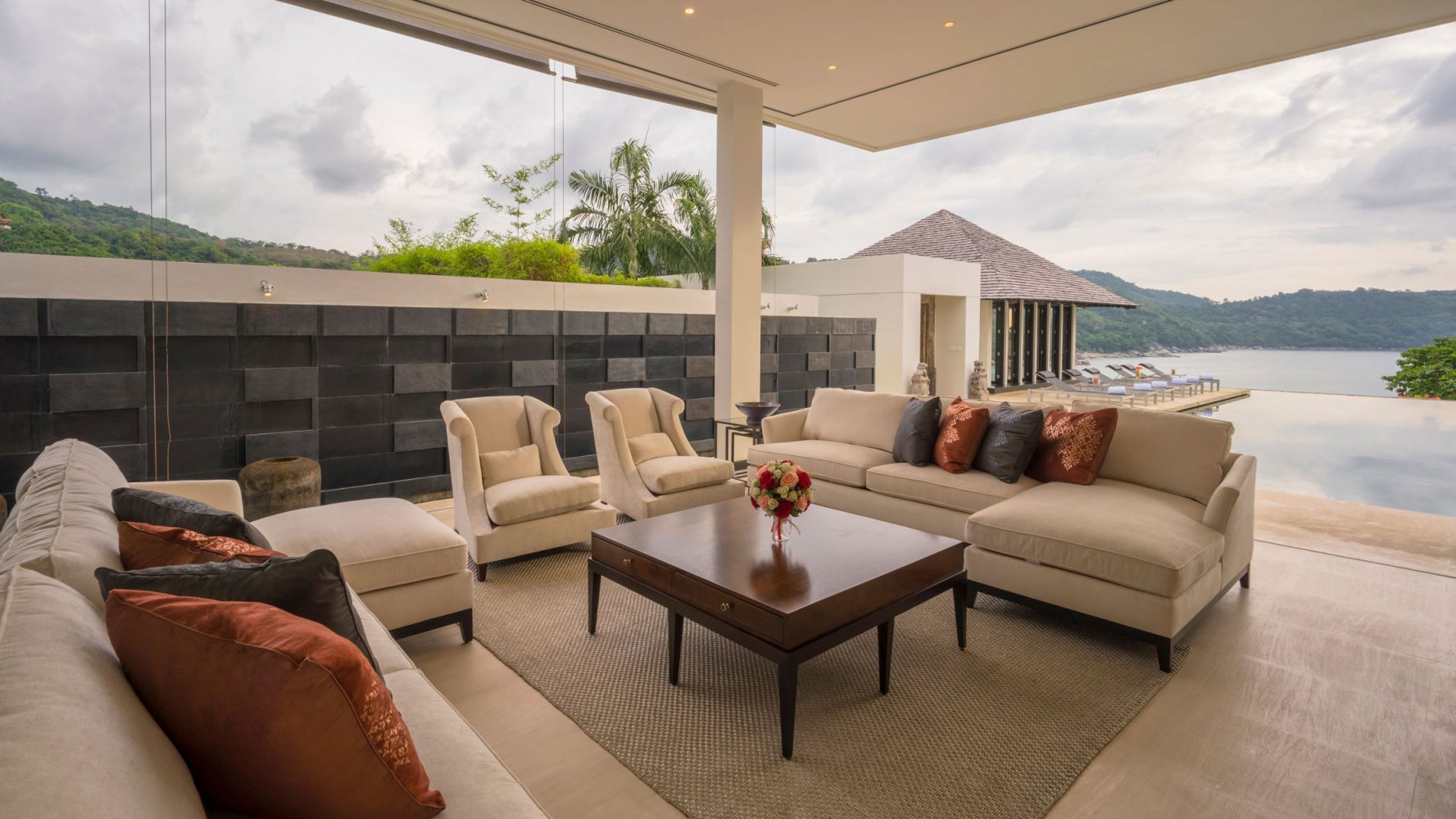 Property image - full photo 6