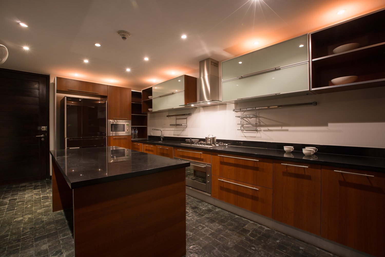 Property image - full photo 12