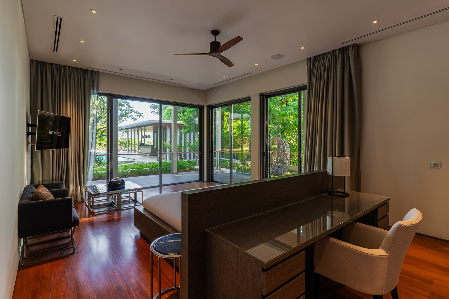 Property image - full photo 8