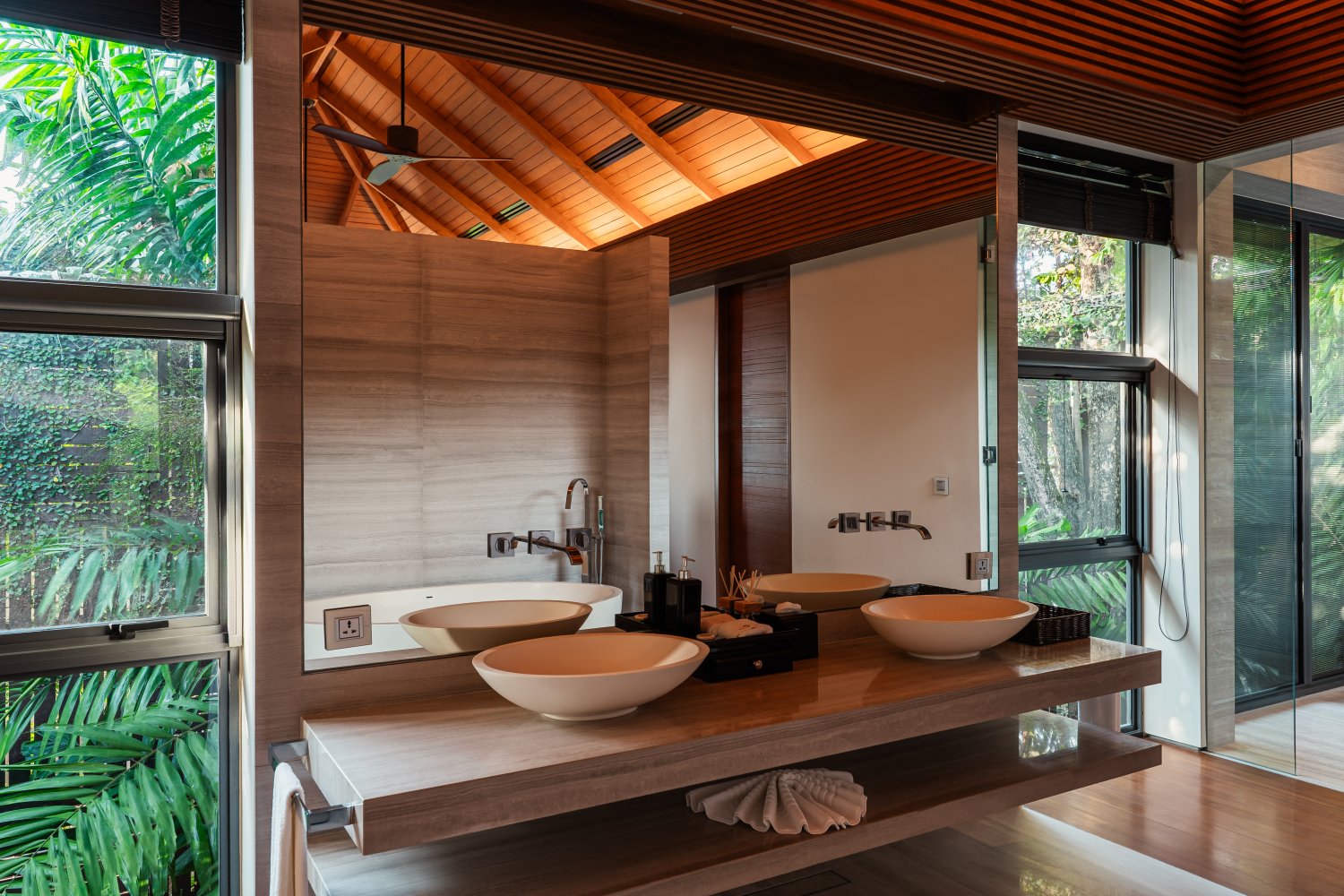 Property image - full photo 15
