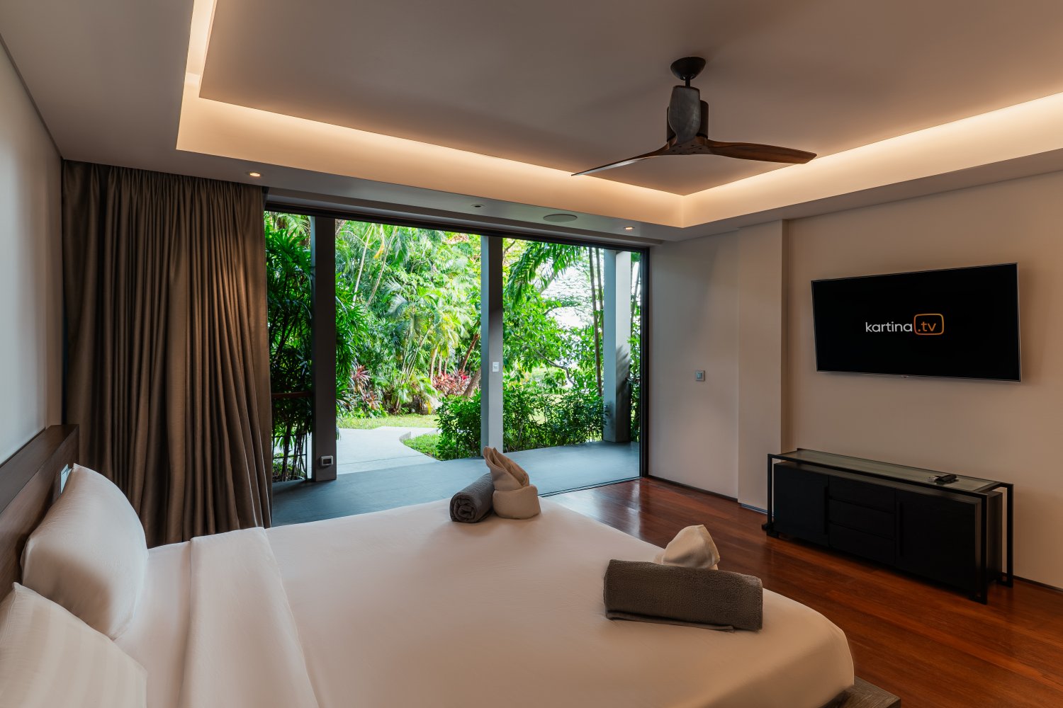 Property image - full photo 18