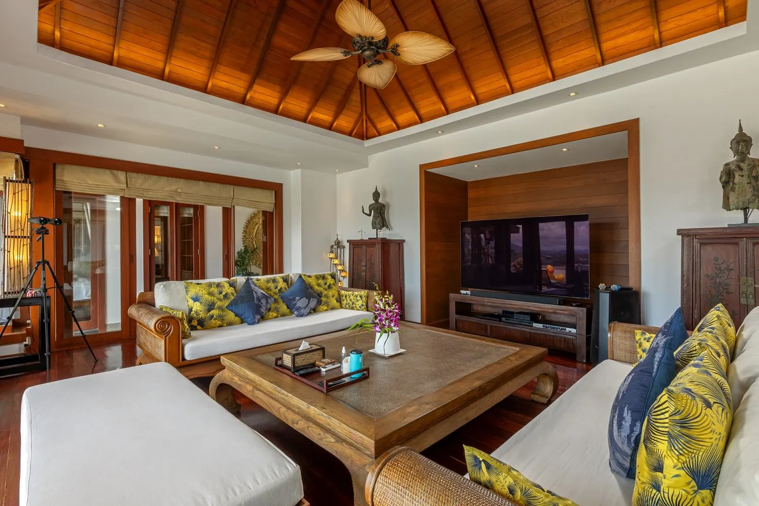 Property image - full photo 8