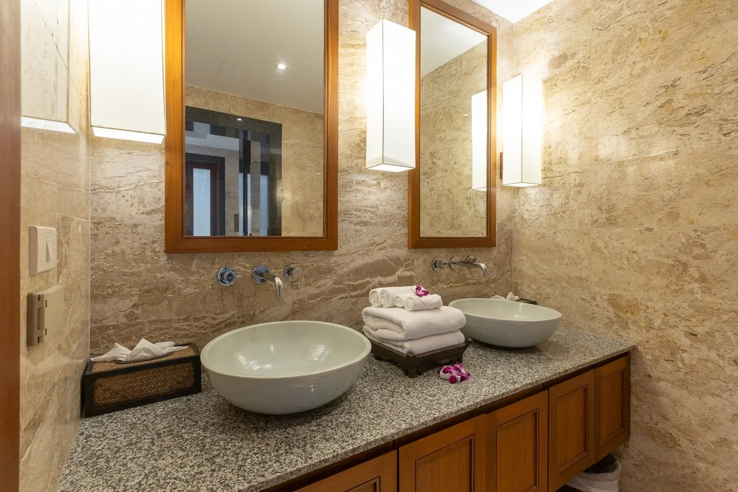 Property image - full photo 27