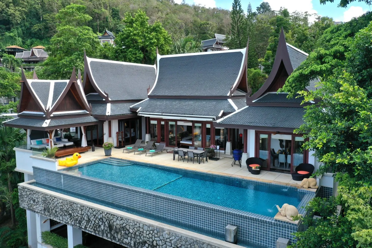 Property image - full photo 1
