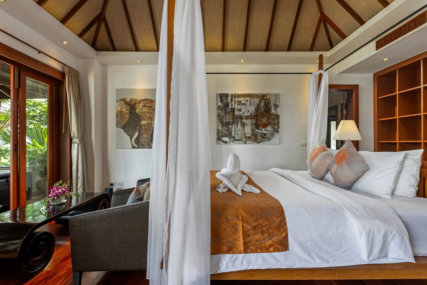 Property image - full photo 18