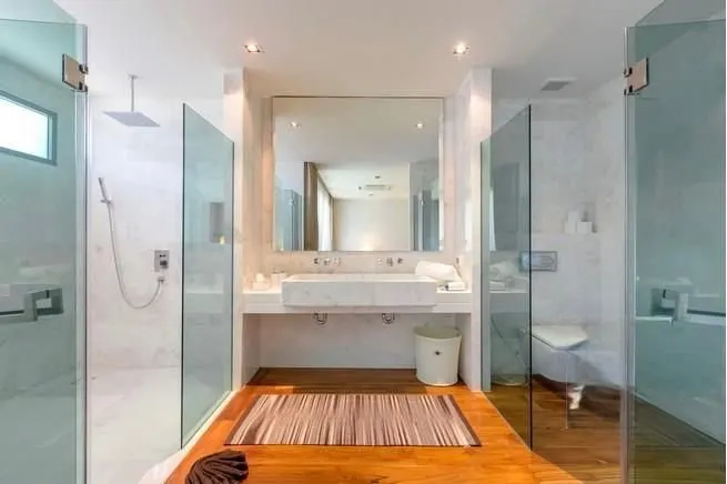 Property image - full photo 16