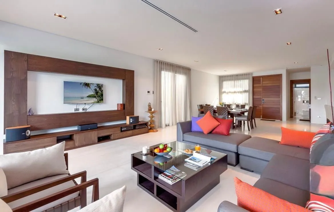 Property image - full photo 4