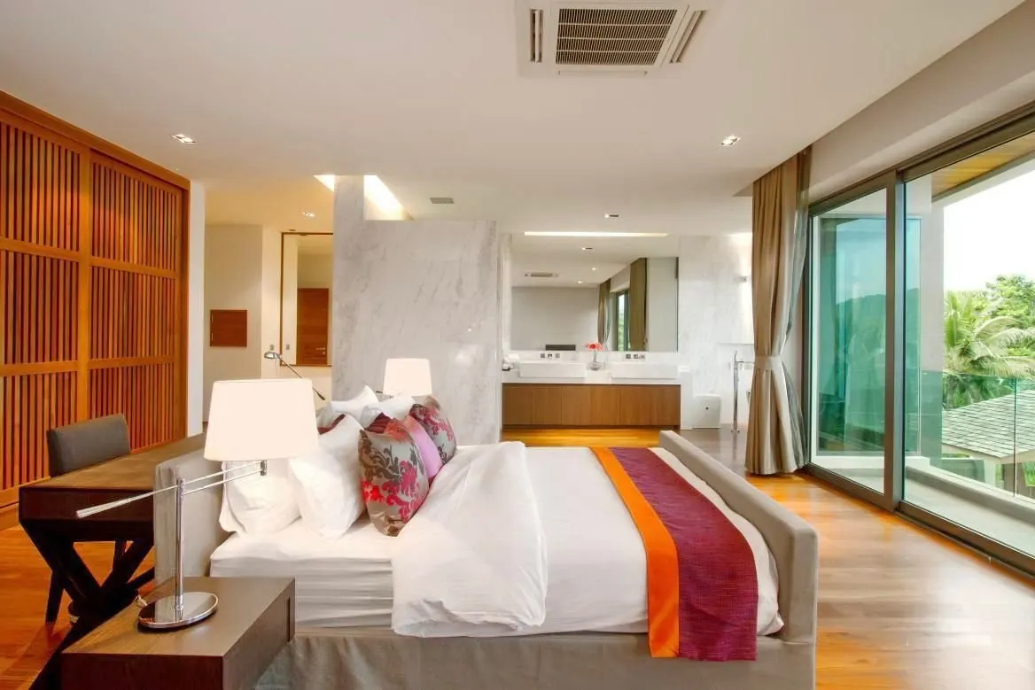 Property image - full photo 28
