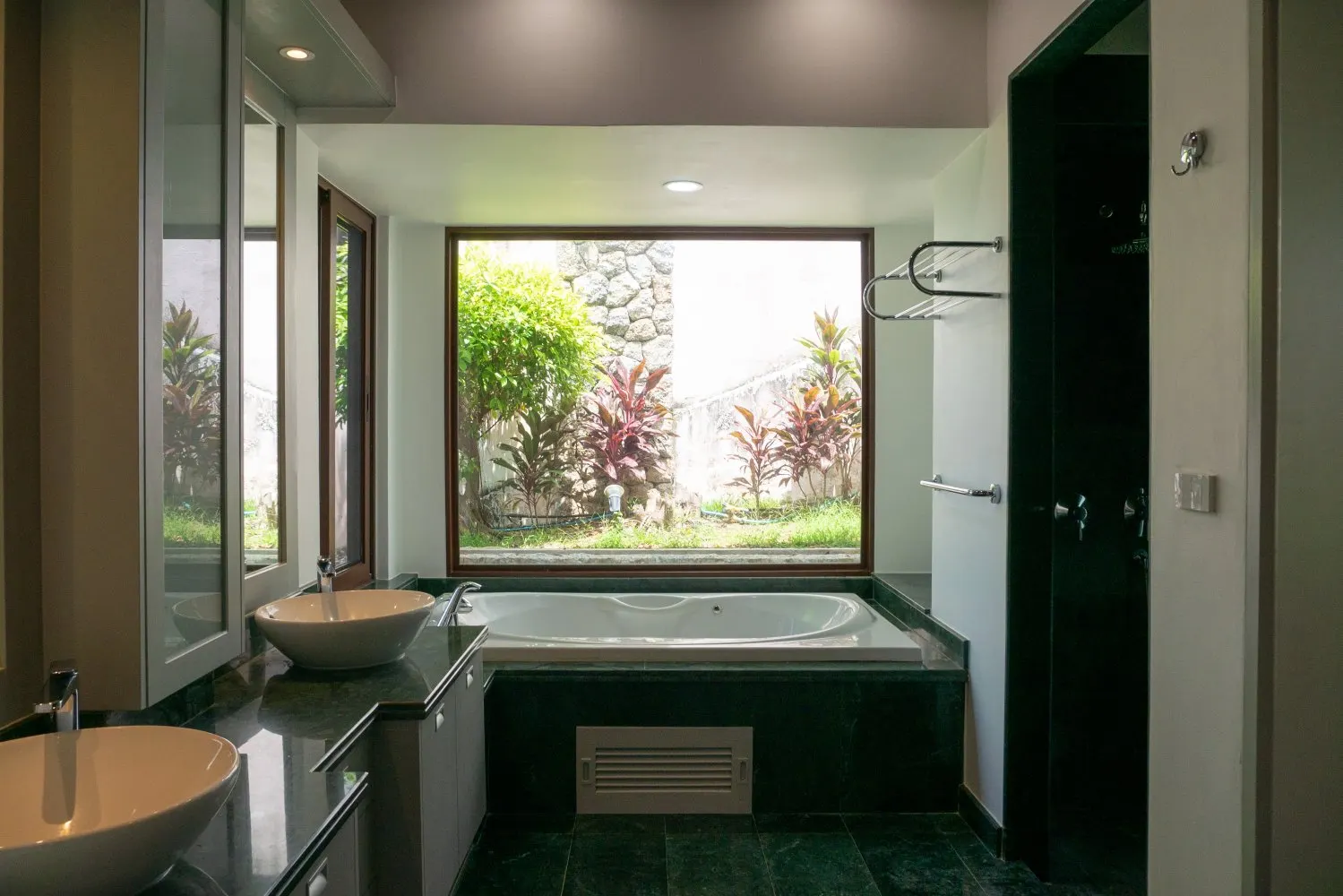 Property image - full photo 21
