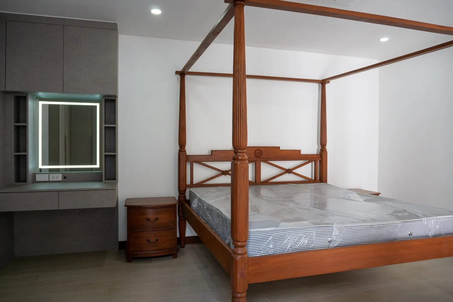 Property image - full photo 18